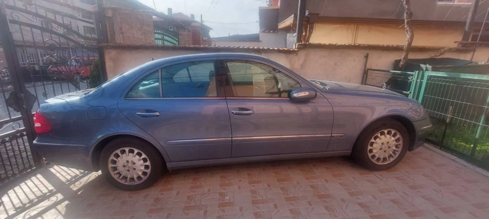 Mercedes-Benz E 240 E240, снимка 1