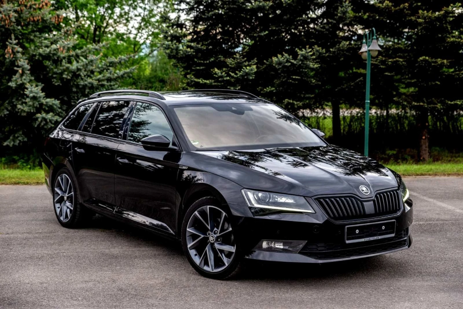 Skoda Superb 2.0 - изображение 2