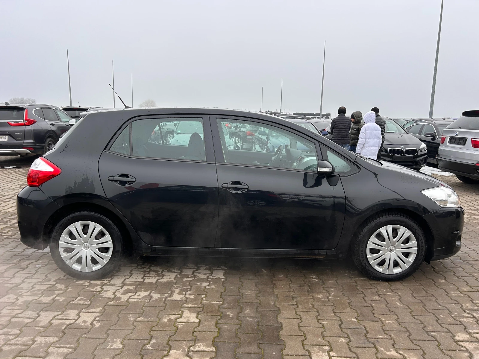 Toyota Auris 2.2D-4D NAVI EURO 5 - изображение 5