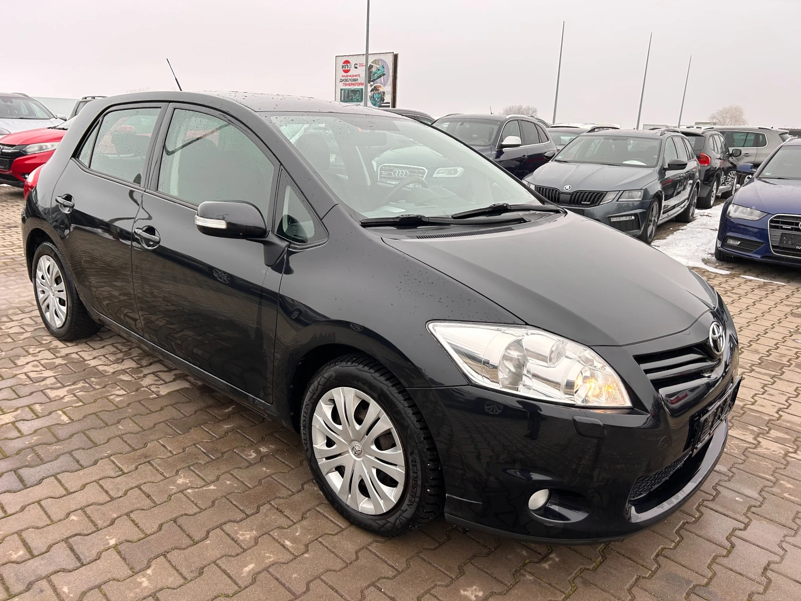 Toyota Auris 2.2D-4D NAVI EURO 5 - изображение 4