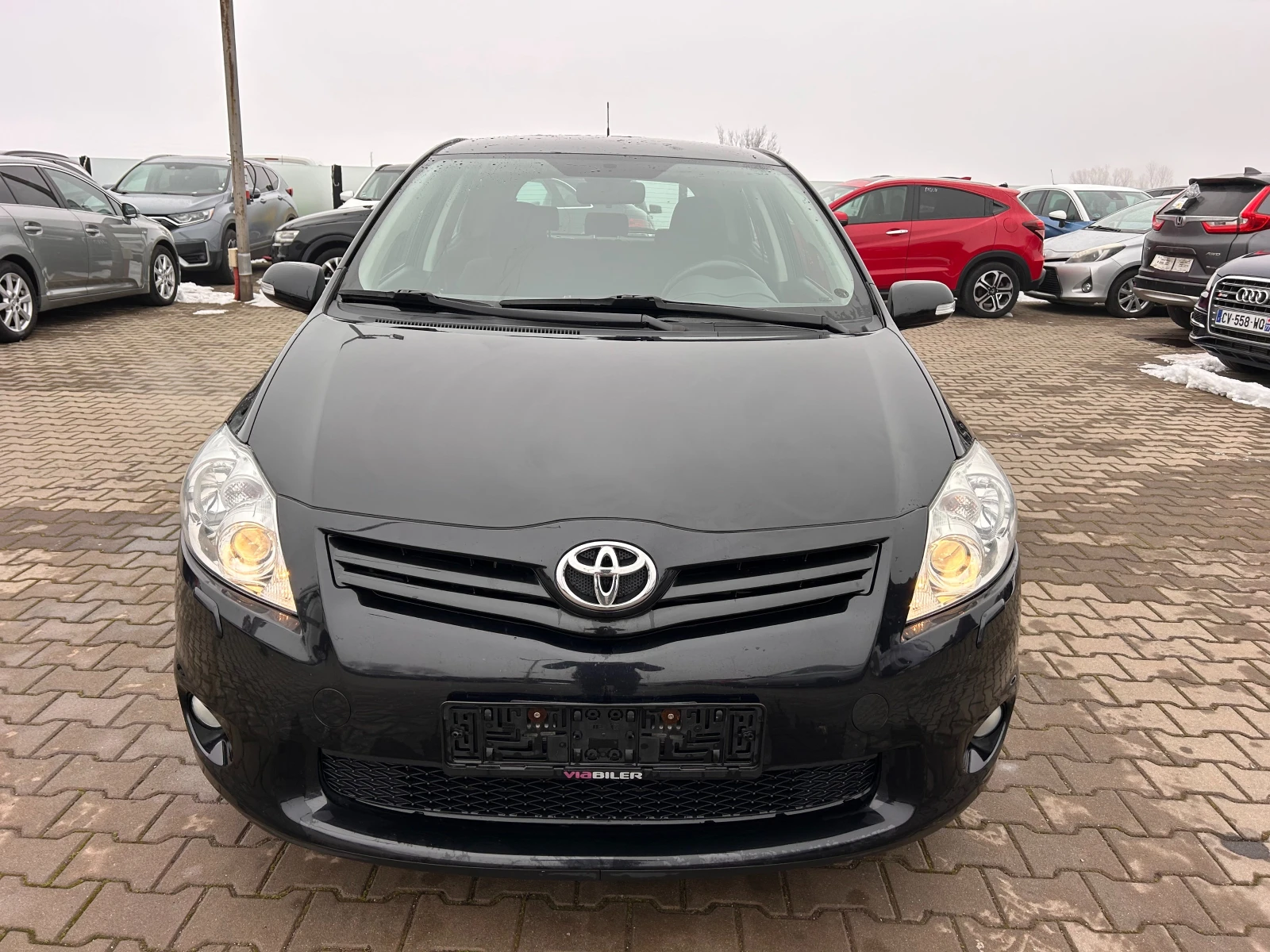 Toyota Auris 2.2D-4D NAVI EURO 5 - изображение 3