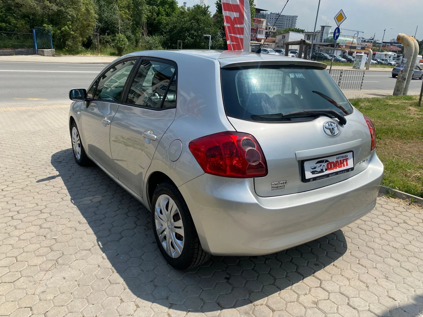 Toyota Auris 1.4D-4D - изображение 6