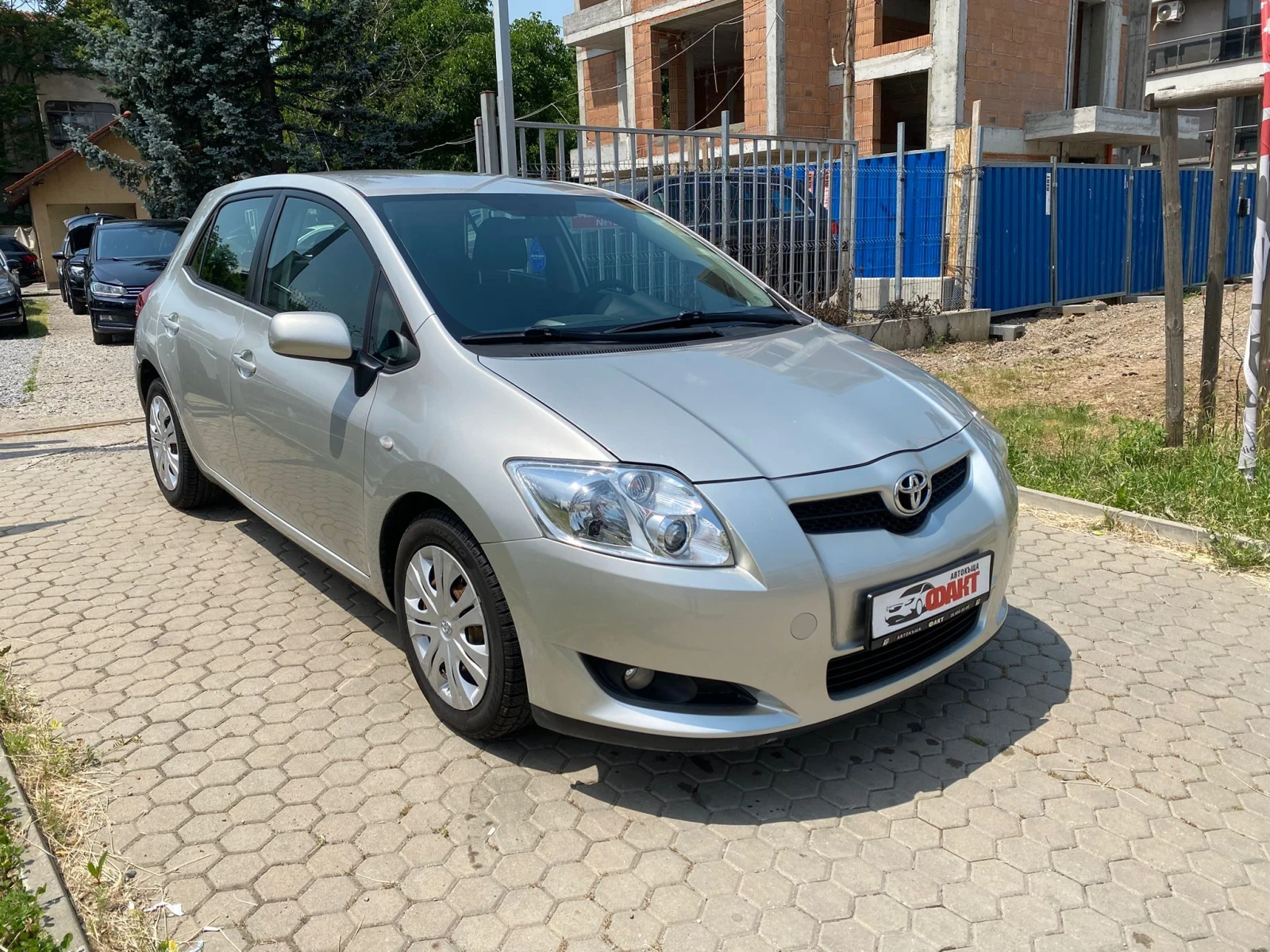 Toyota Auris 1.4D-4D - изображение 3