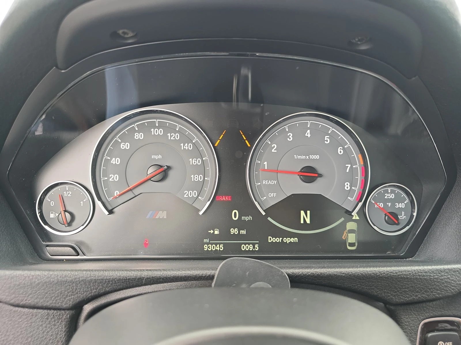 BMW M4 HEADUP* 360 KAMERA* KEYLESS* HARMAN* М-ОКАЧВАНЕ - изображение 9