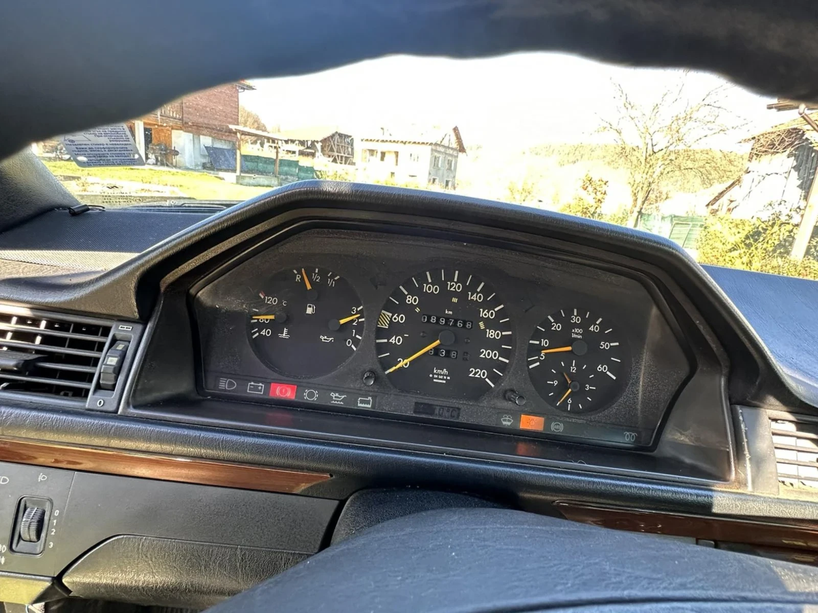 Mercedes-Benz 124  - изображение 3