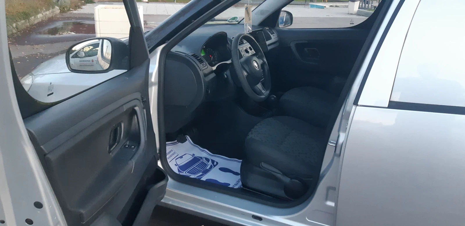 Skoda Praktik 1.6 TDI 90 2015 | Mobile.bg   13