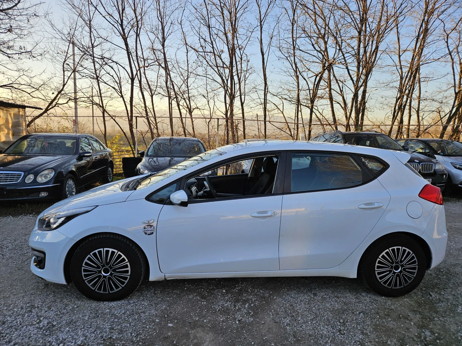 Kia Ceed 1.4crdi euro6 - изображение 7