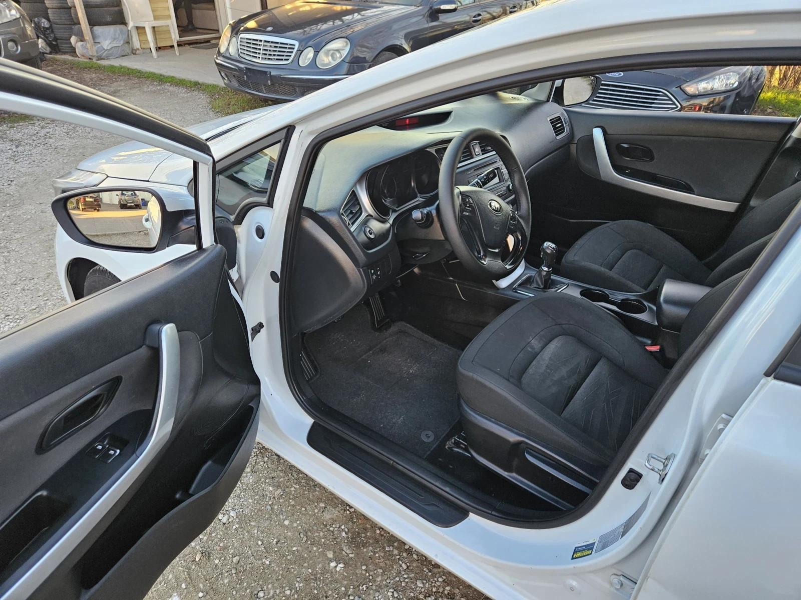 Kia Ceed 1.4crdi euro6 - изображение 10