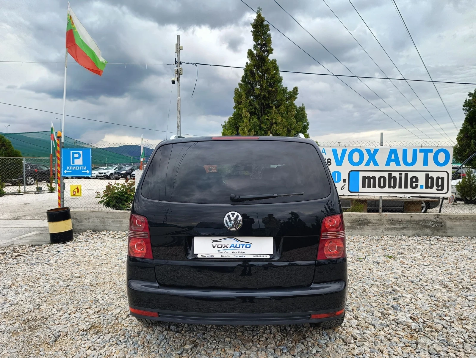 VW Touran 2.0 куб. 170 к.с.  7 МЕСТЕН, снимка 5 - Автомобили и джипове - 53069438