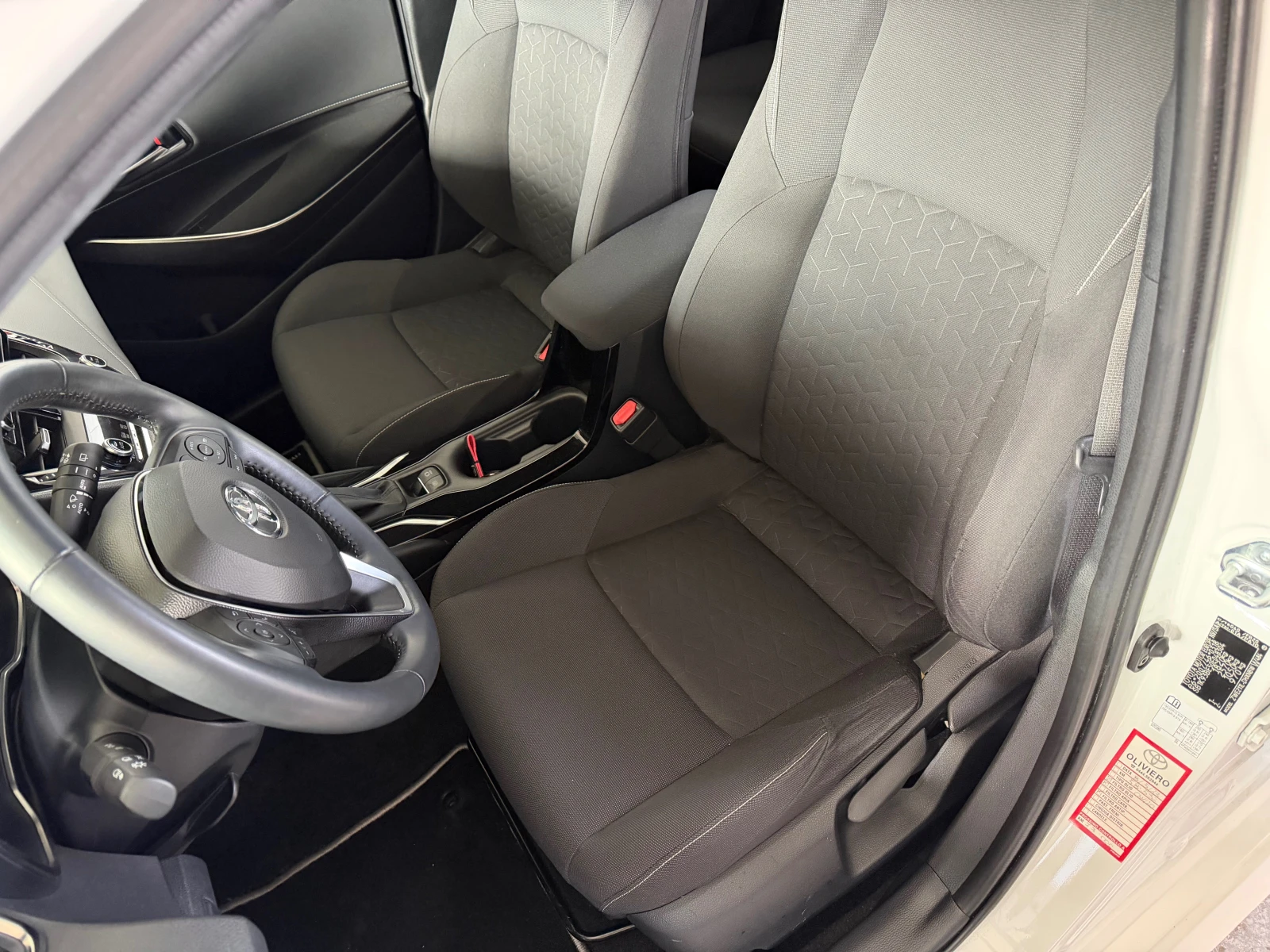 Toyota Corolla 1.8h 122k.с 67000км. ГАРАНЦИЯ - изображение 9