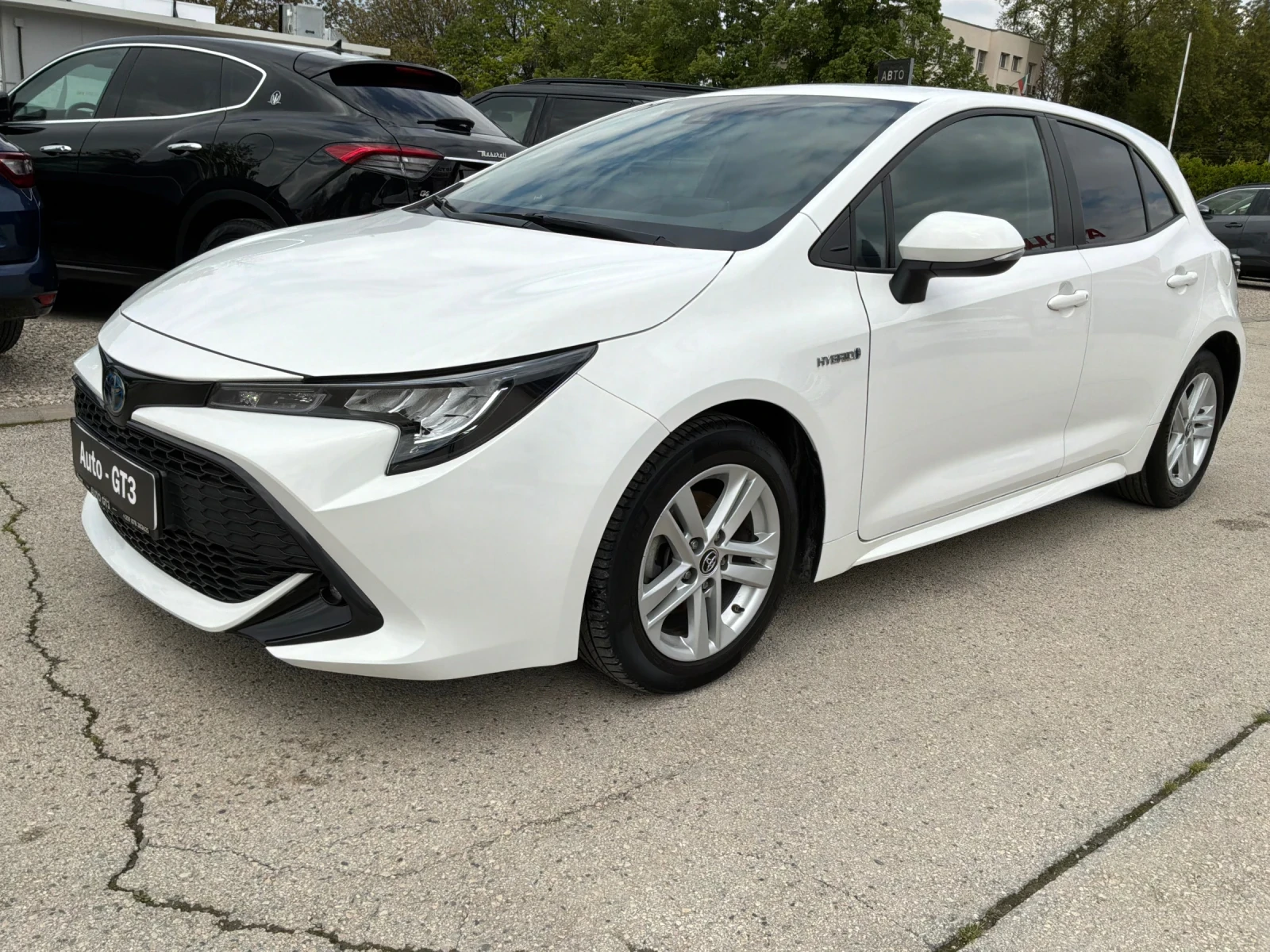 Toyota Corolla 1.8h 122k.с 67000км. ГАРАНЦИЯ
