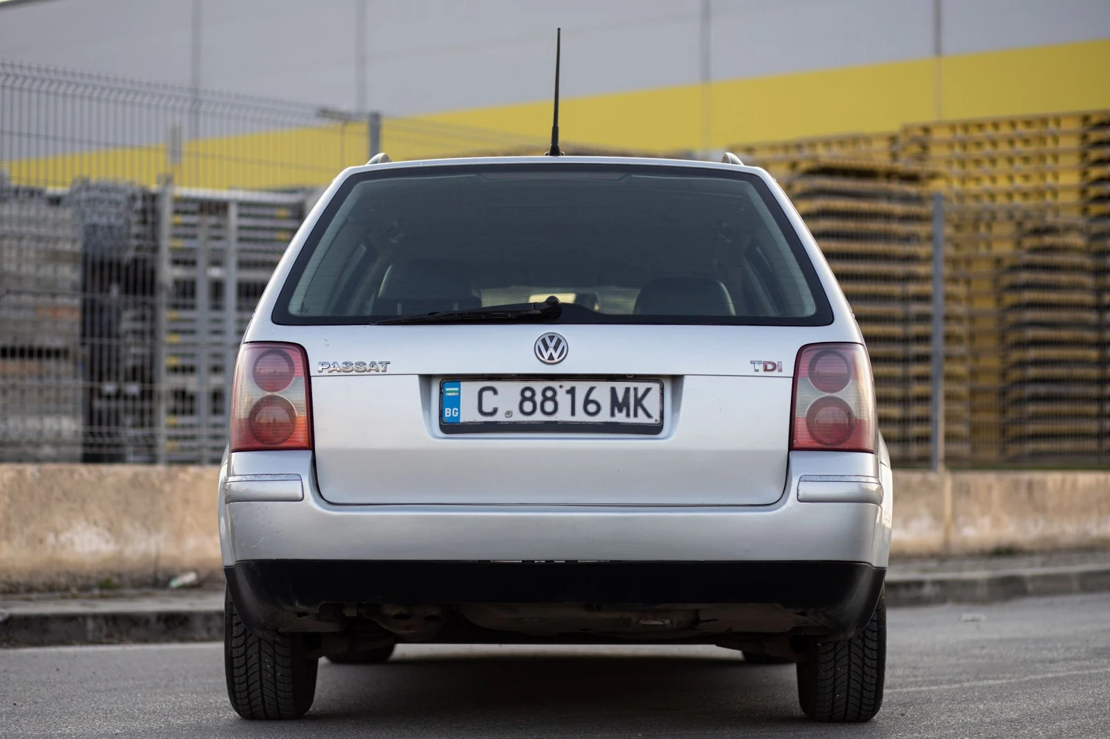 VW Passat, снимка 2 - Автомобили и джипове - 53865992