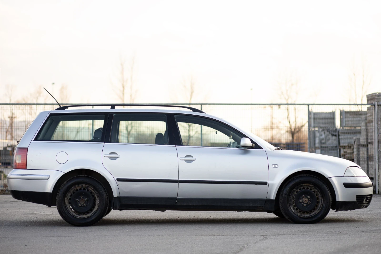 VW Passat, снимка 4 - Автомобили и джипове - 53865992