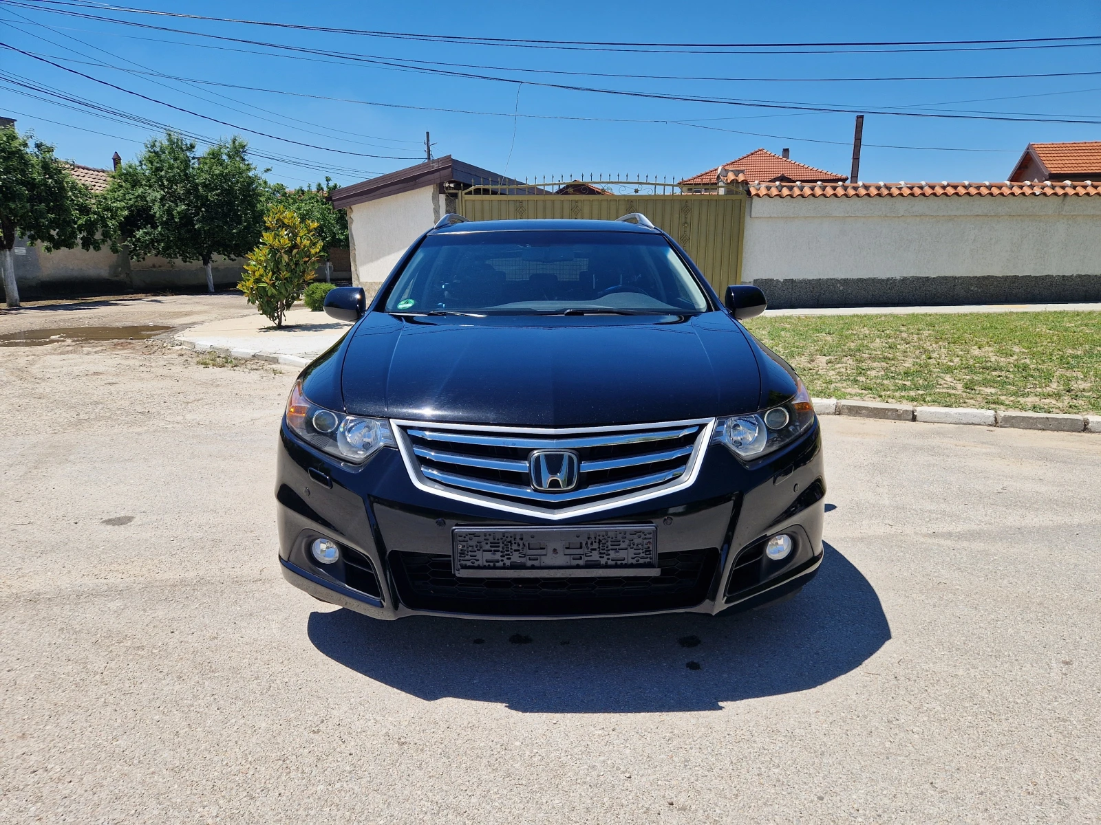 Honda Accord Executive Executive 2.2 i-DTEC, снимка 2 - Автомобили и джипове - 54806724