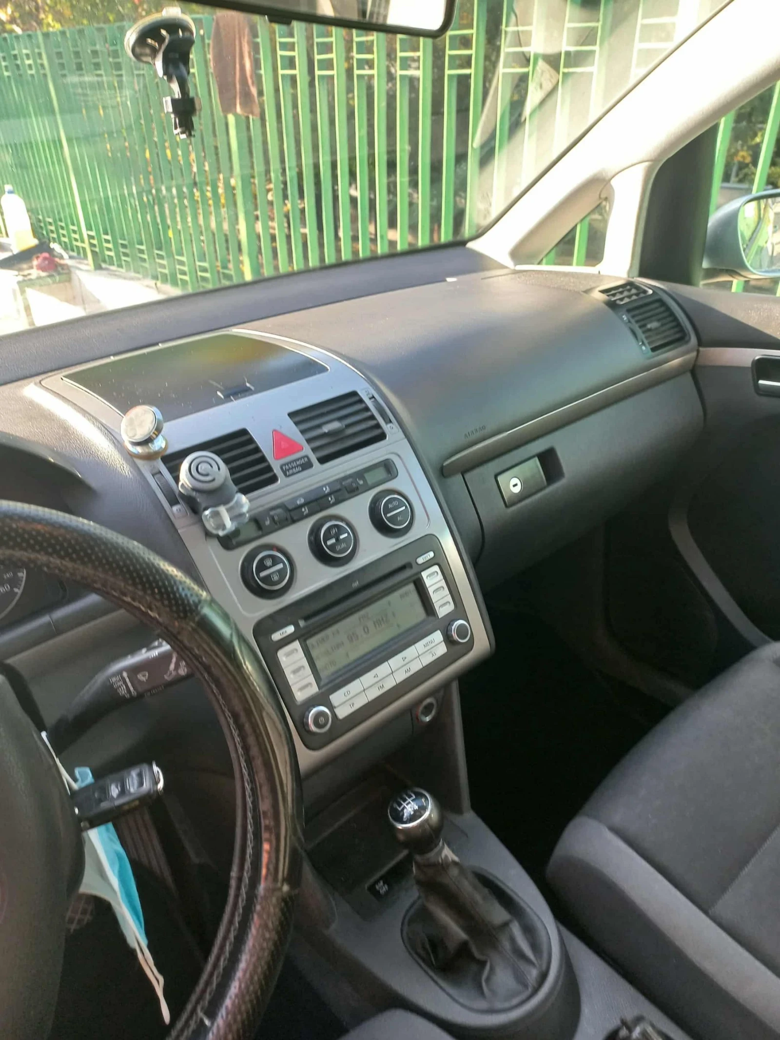 VW Touran, снимка 7 - Автомобили и джипове - 55014055