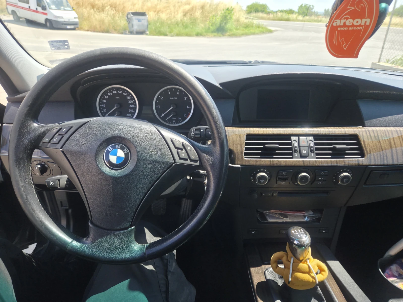BMW 520 E60, снимка 10 - Автомобили и джипове - 55056742