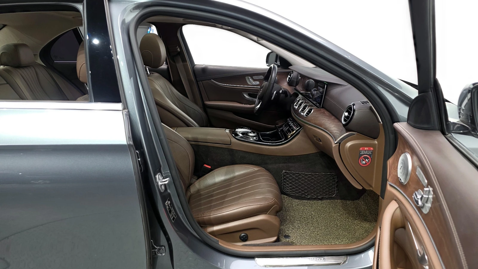 Mercedes-Benz E 300 * DIS * ����� * BURM * 360 * ���� | Mobile.bg � ����������� 10