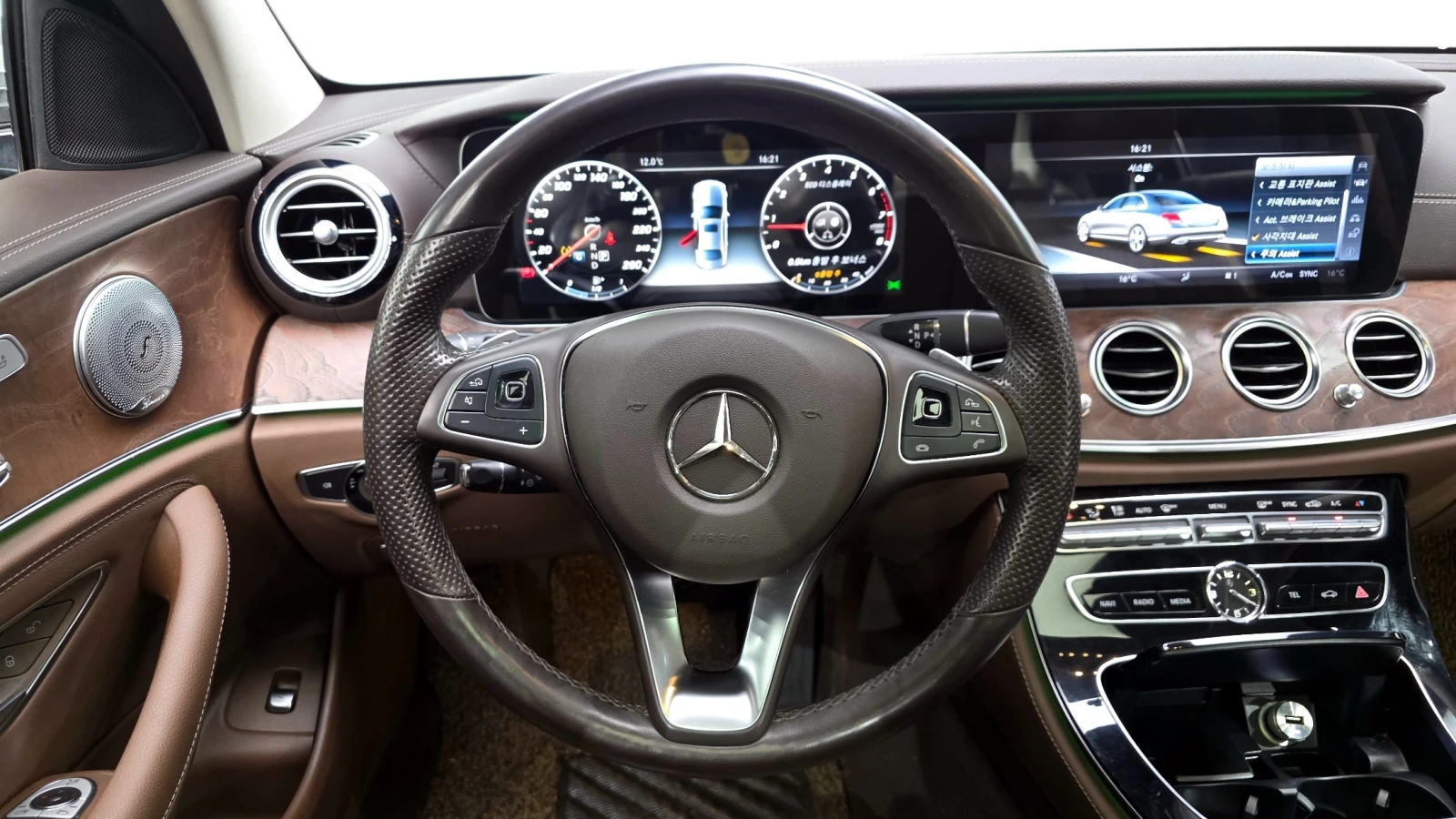 Mercedes-Benz E 300 * DIS * ����� * BURM * 360 * ���� | Mobile.bg � ����������� 12