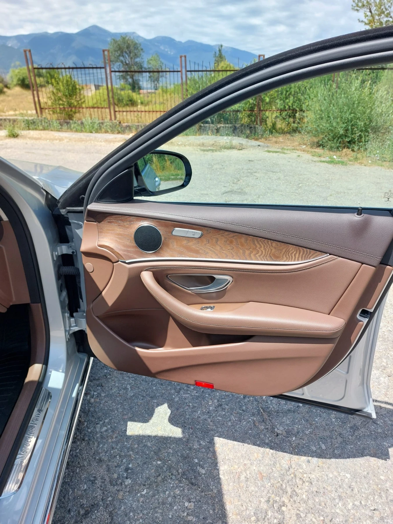 Mercedes-Benz E 350, снимка 7 - Автомобили и джипове - 55823973