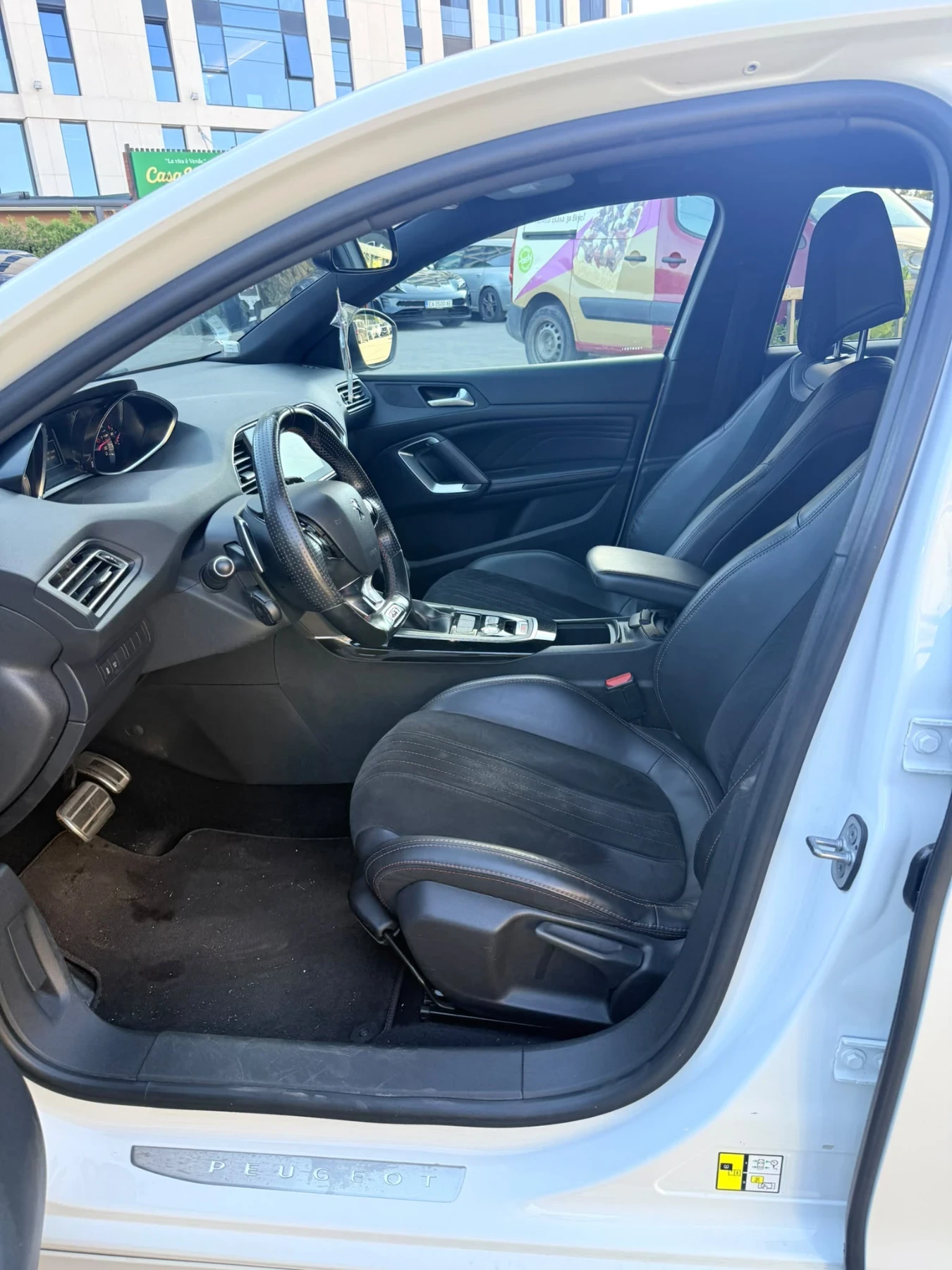 Peugeot 308 2.0HDI GT 180, снимка 11 - Автомобили и джипове - 55993308
