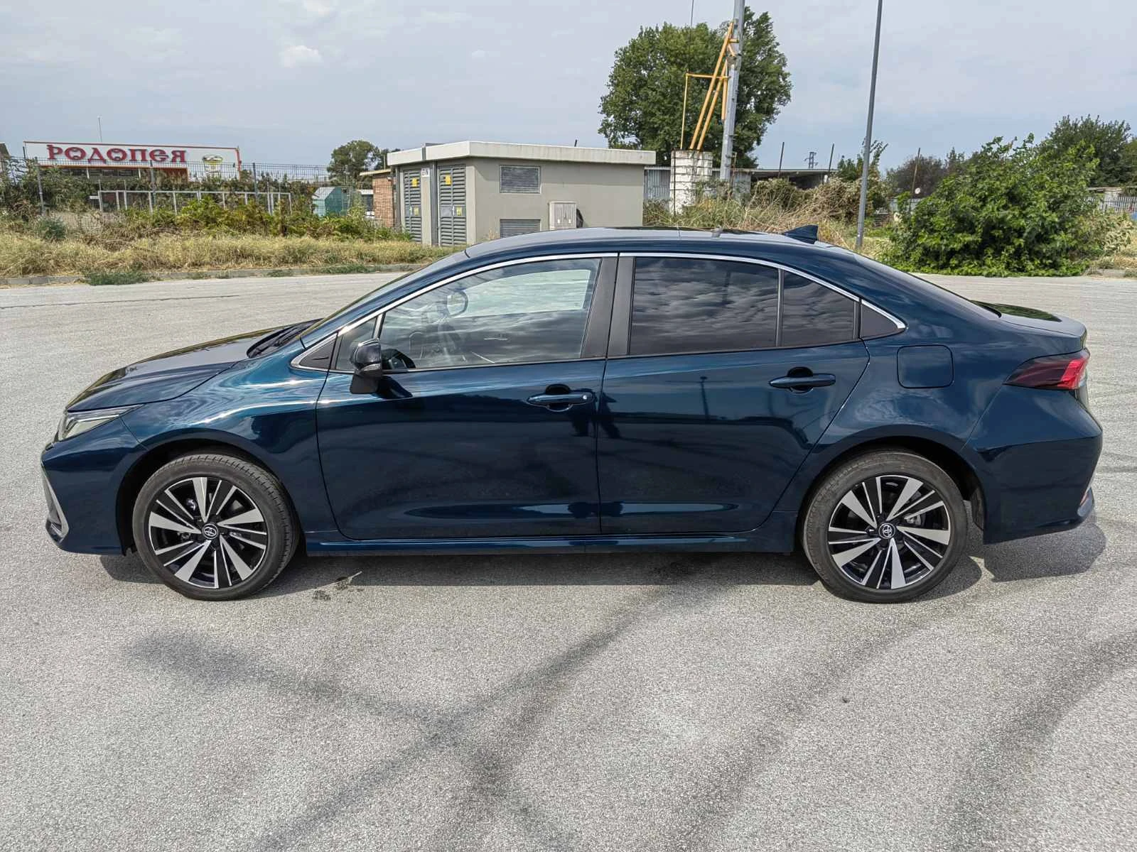 Toyota Corolla, снимка 3 - Автомобили и джипове - 56161905