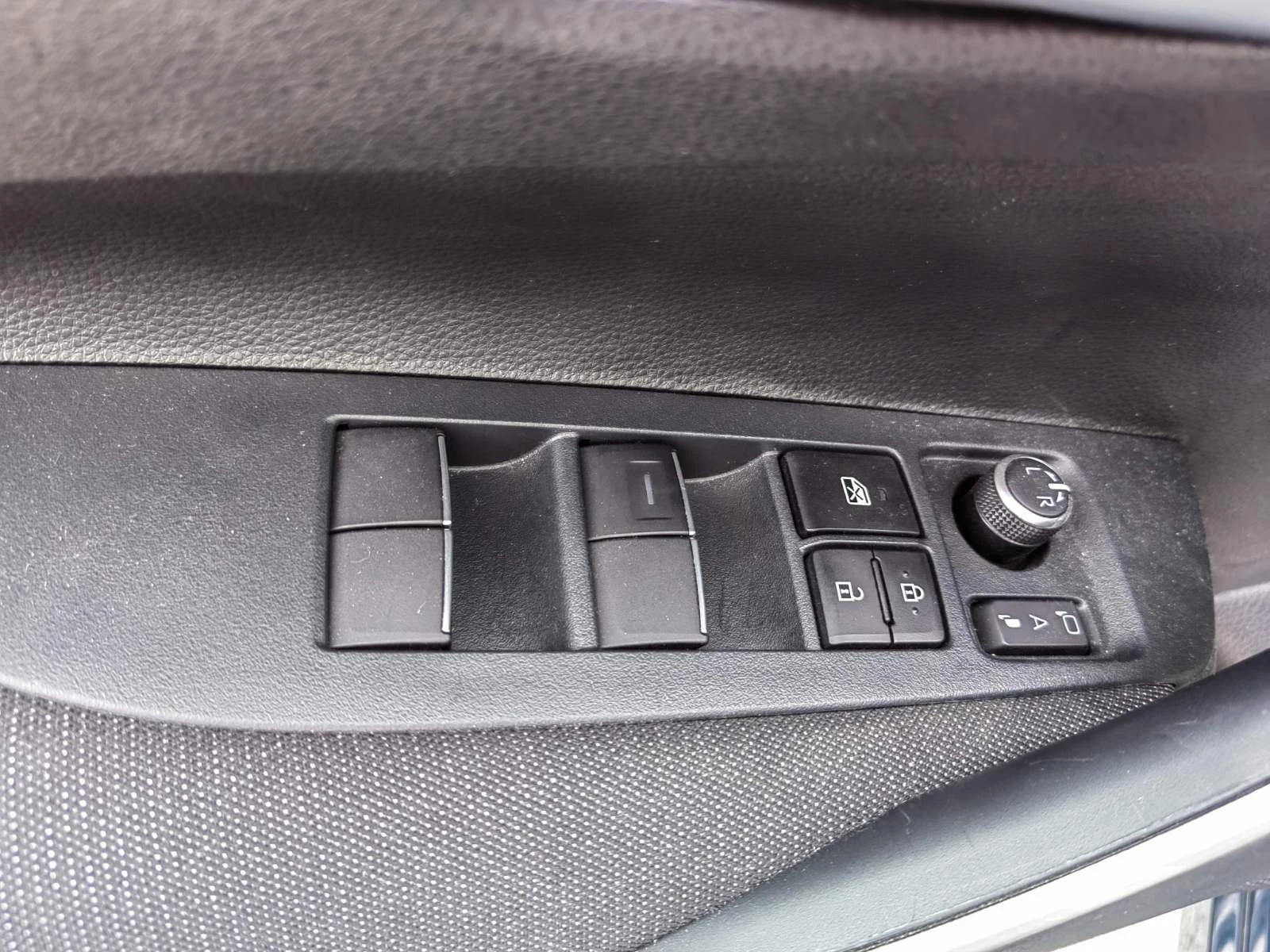 Toyota Corolla, снимка 9 - Автомобили и джипове - 56161905