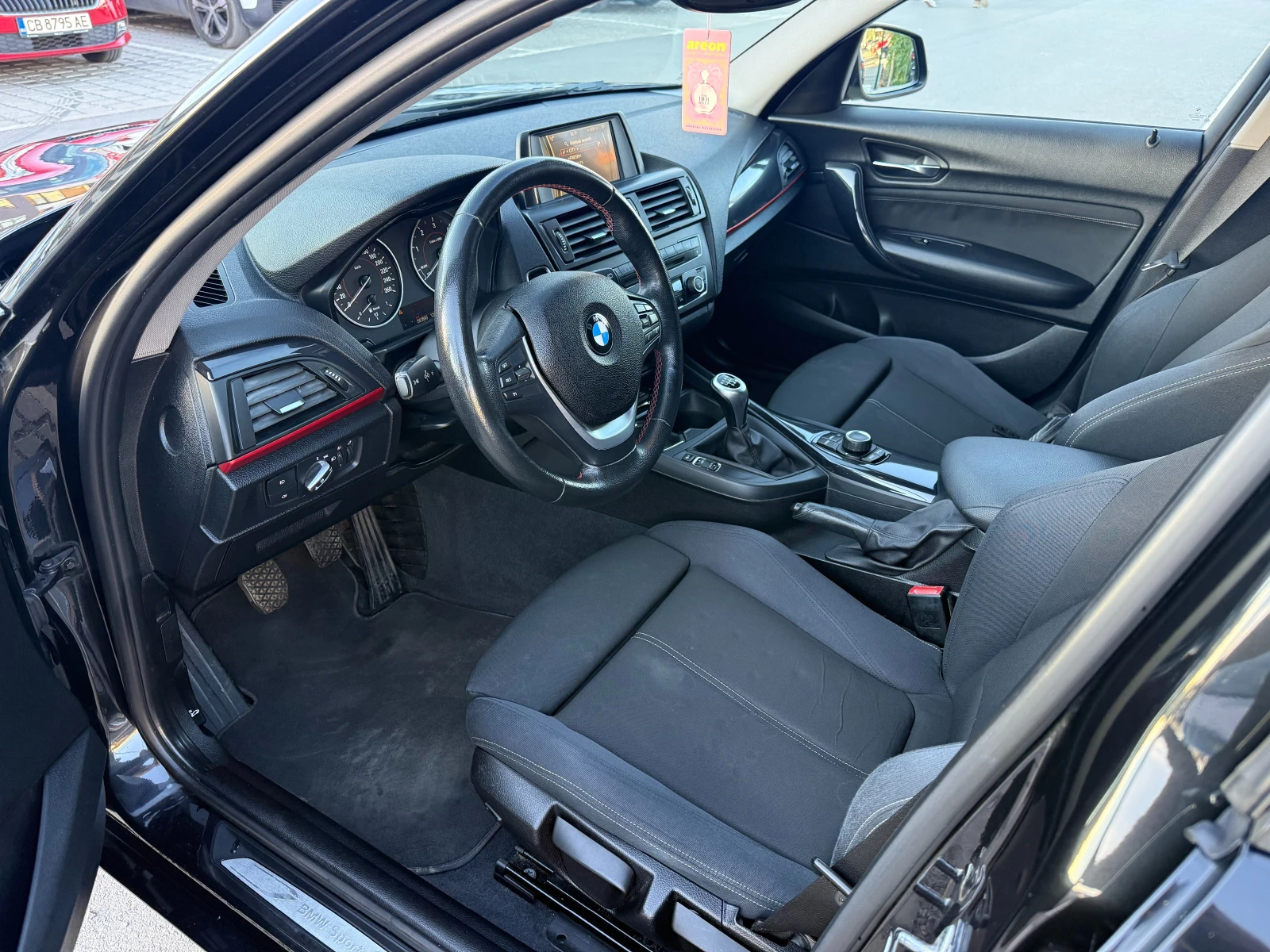 BMW 118, снимка 9 - Автомобили и джипове - 56341012