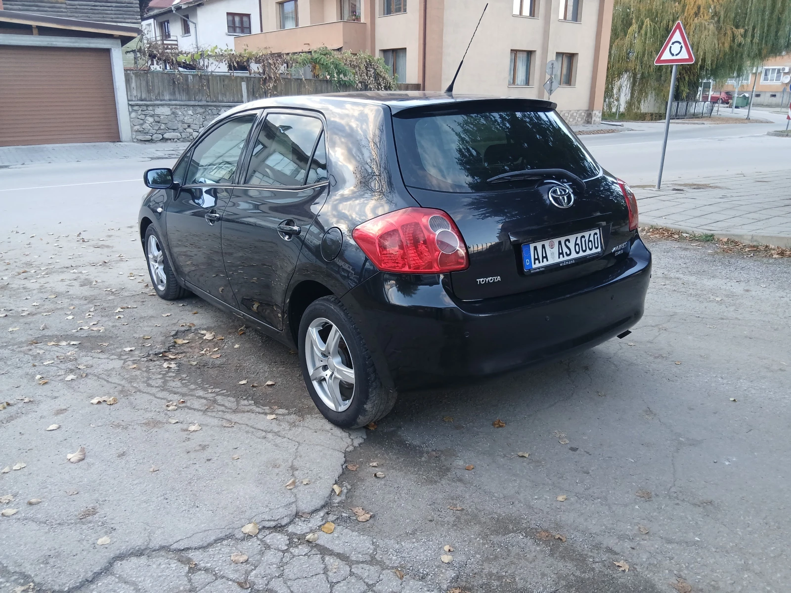 Toyota Auris 2.0 D4D, снимка 4 - Автомобили и джипове - 56646248
