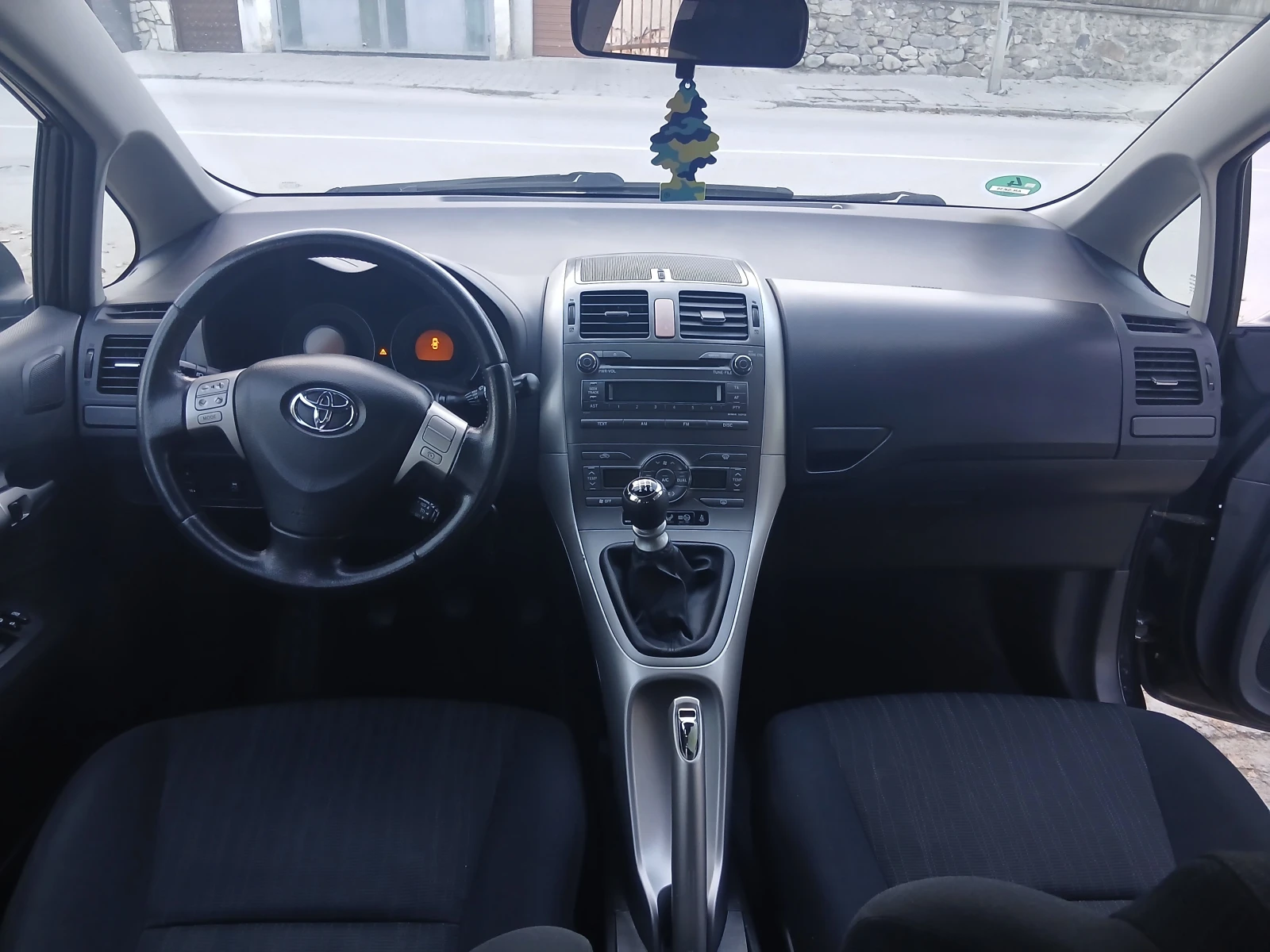 Toyota Auris 2.0 D4D, снимка 6 - Автомобили и джипове - 56646248