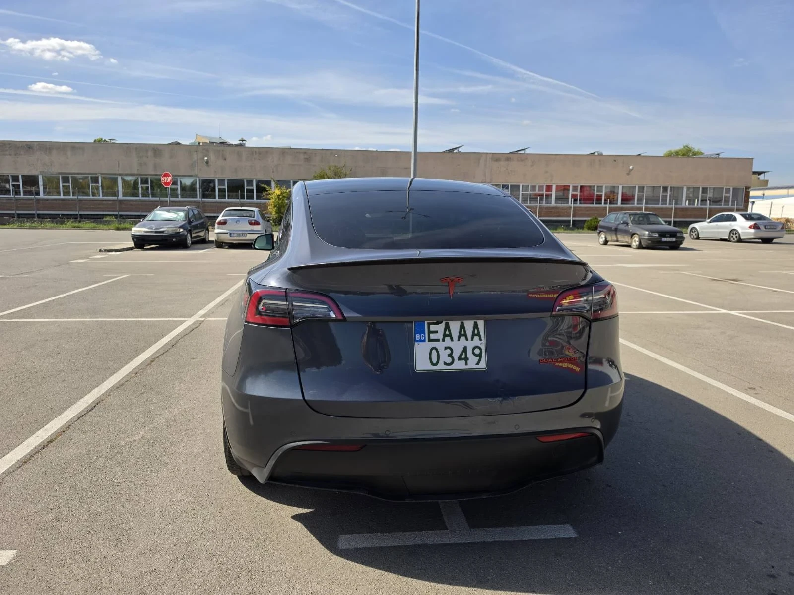 Tesla Model Y Long range, dual motor, снимка 7 - Автомобили и джипове - 56750870