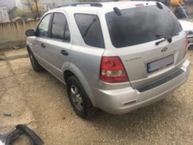 Kia Sorento 2.5Crd 2бр части - [4] 