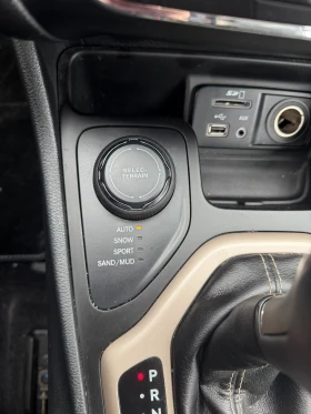 Jeep Cherokee 2.2M-JET 4WD AVTOMAT/NAVI/KOJA EURO 6 | Auto.bg — изображение 15