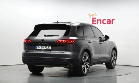 VW Touareg 3.0 TDI / DISTRONIC / ОБДУХВАНЕ / ПАНОРАМА | Auto.bg — изображение 2