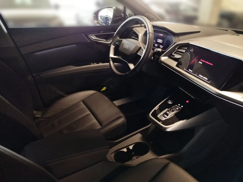 Audi Q4 55e-TRON/340HP/QUATTRO/MATRIX/ACC/360/B&O/DAB/722f, снимка 9 - Автомобили и джипове - 51657333