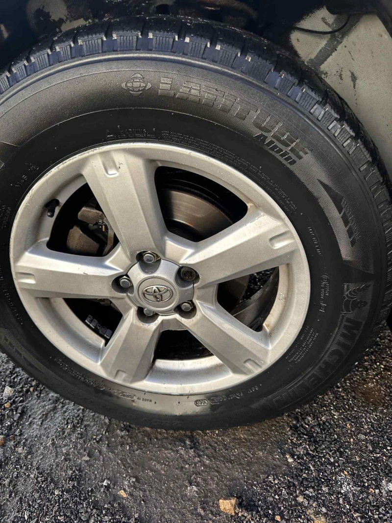 Toyota Rav4 2.2 D-4D 136 к.с. НА ЧАСТИ, снимка 8 - Автомобили и джипове - 52557273