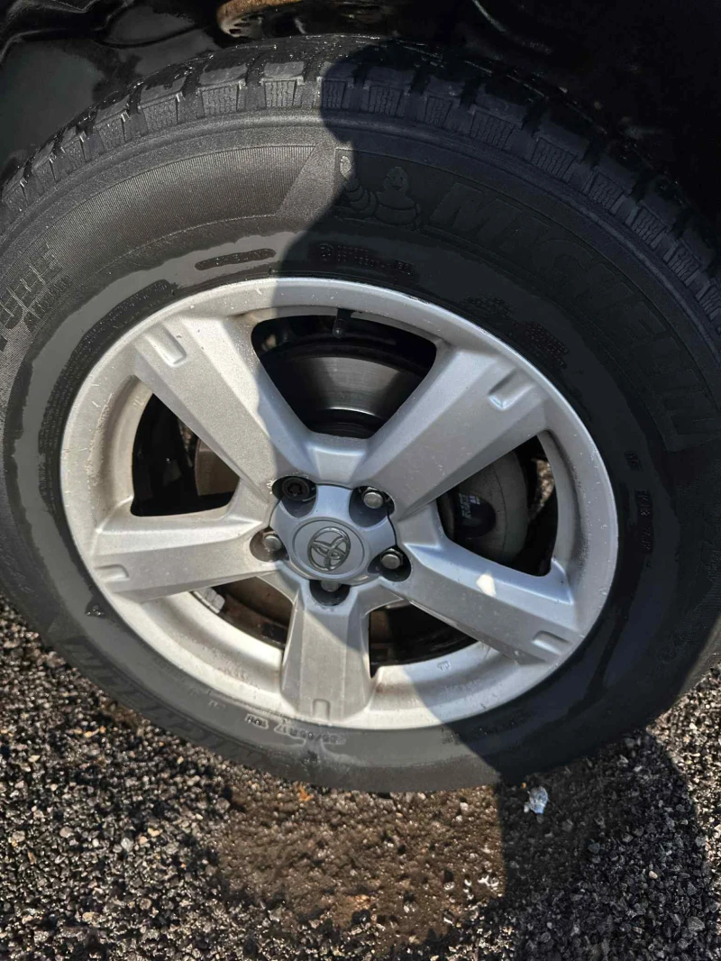 Toyota Rav4 2.2 D-4D 136 к.с. НА ЧАСТИ, снимка 9 - Автомобили и джипове - 52557273