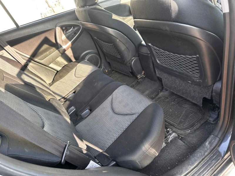 Toyota Rav4 2.2 D-4D 136 к.с. НА ЧАСТИ, снимка 16 - Автомобили и джипове - 52557273