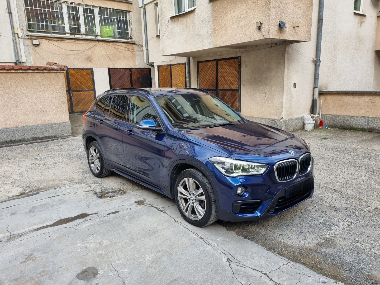 BMW X1 XDRIVE 20D - изображение 2