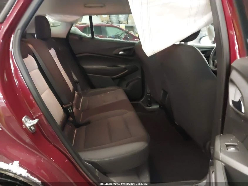 Chevrolet Trax 1.2L I-3 DI, DOHC, VVT, TURBO, 137HP Front Wheel | Mobile.bg � ����������� 13
