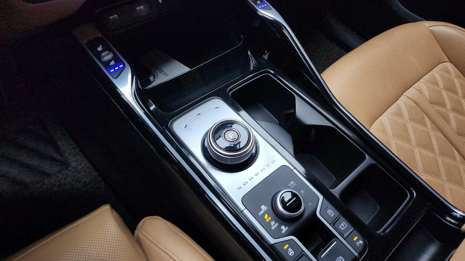 Kia Sorento 2.2 4WD Signature autogeorge.com, снимка 8 - Автомобили и джипове - 53718796