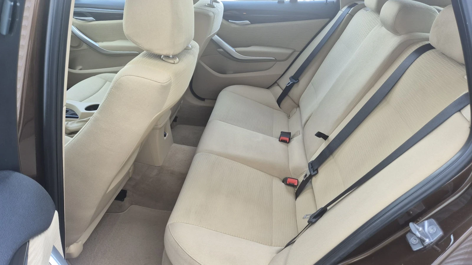 BMW X1 2.0d АВТОМАТ, снимка 13 - Автомобили и джипове - 53982630