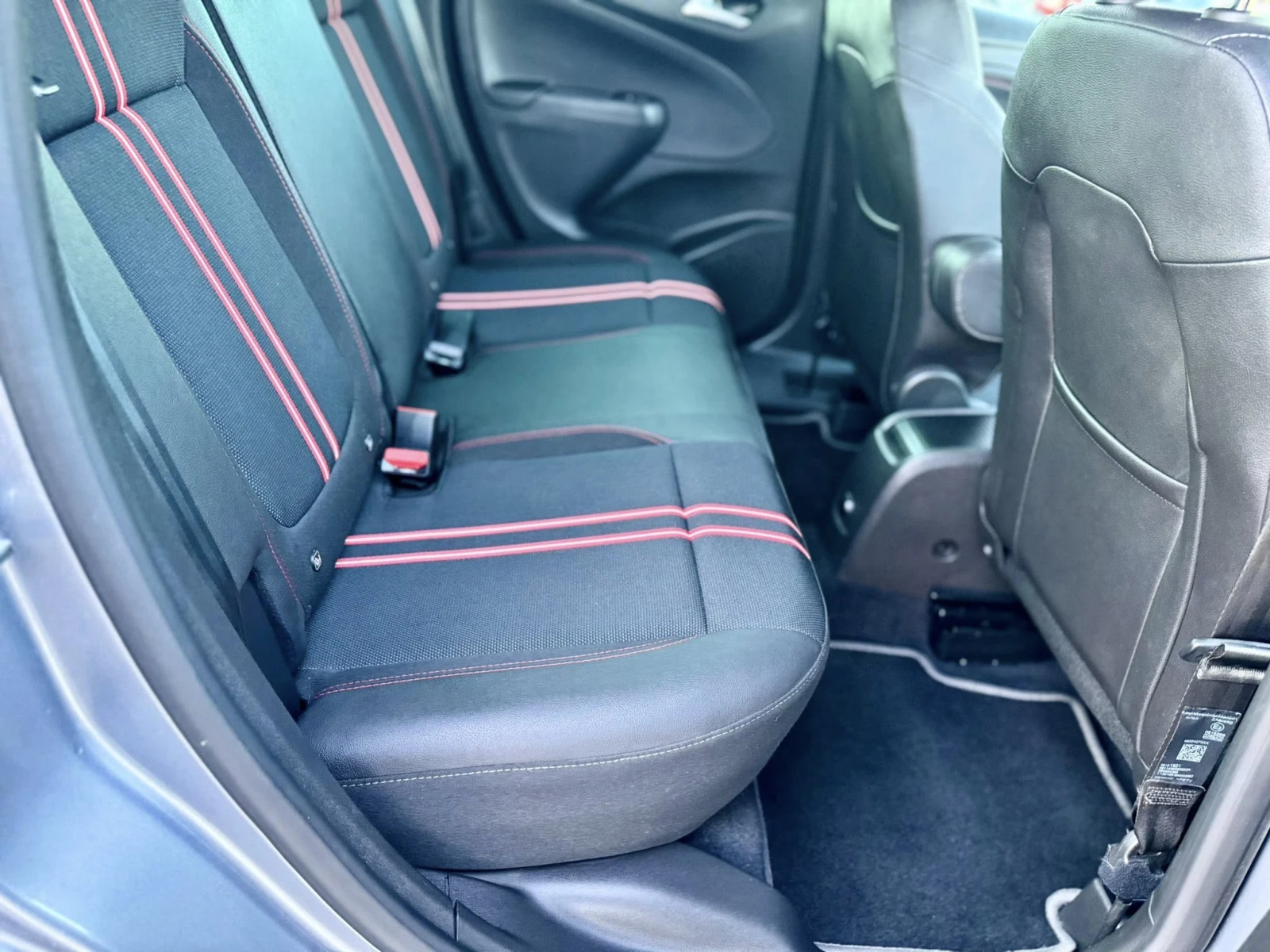 Opel Crossland X 1.5 GS LINE, снимка 15 - Автомобили и джипове - 54005028