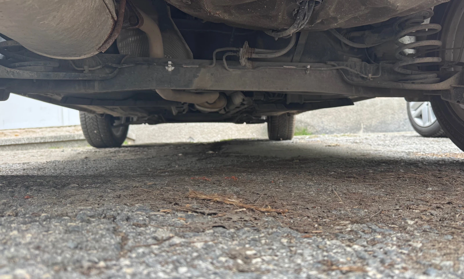 Nissan Juke 1.6i Navi, снимка 15 - Автомобили и джипове - 54057203