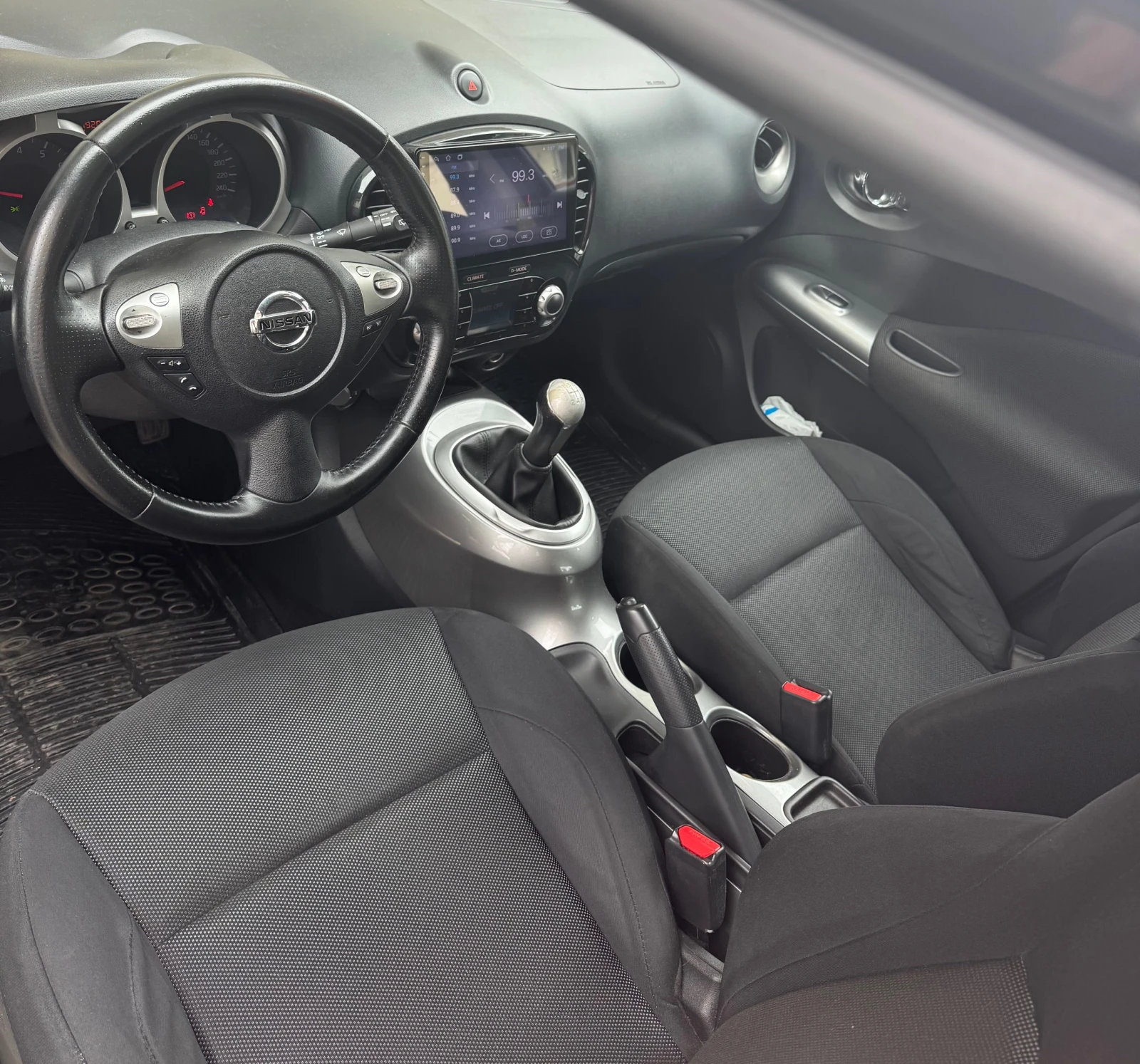 Nissan Juke 1.6i Navi, снимка 7 - Автомобили и джипове - 54057203