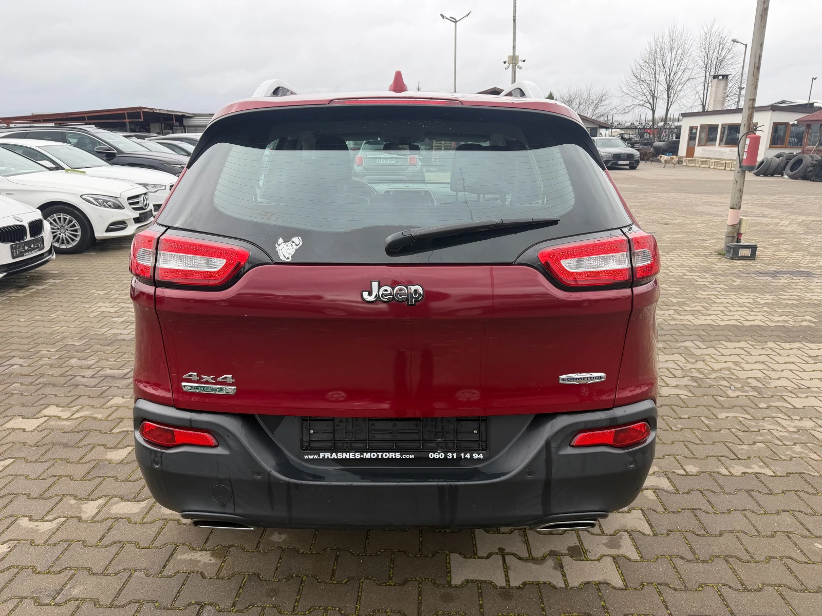 Jeep Cherokee 2.2M-JET 4WD AVTOMAT/NAVI/KOJA EURO 6, снимка 7 - Автомобили и джипове - 54067704