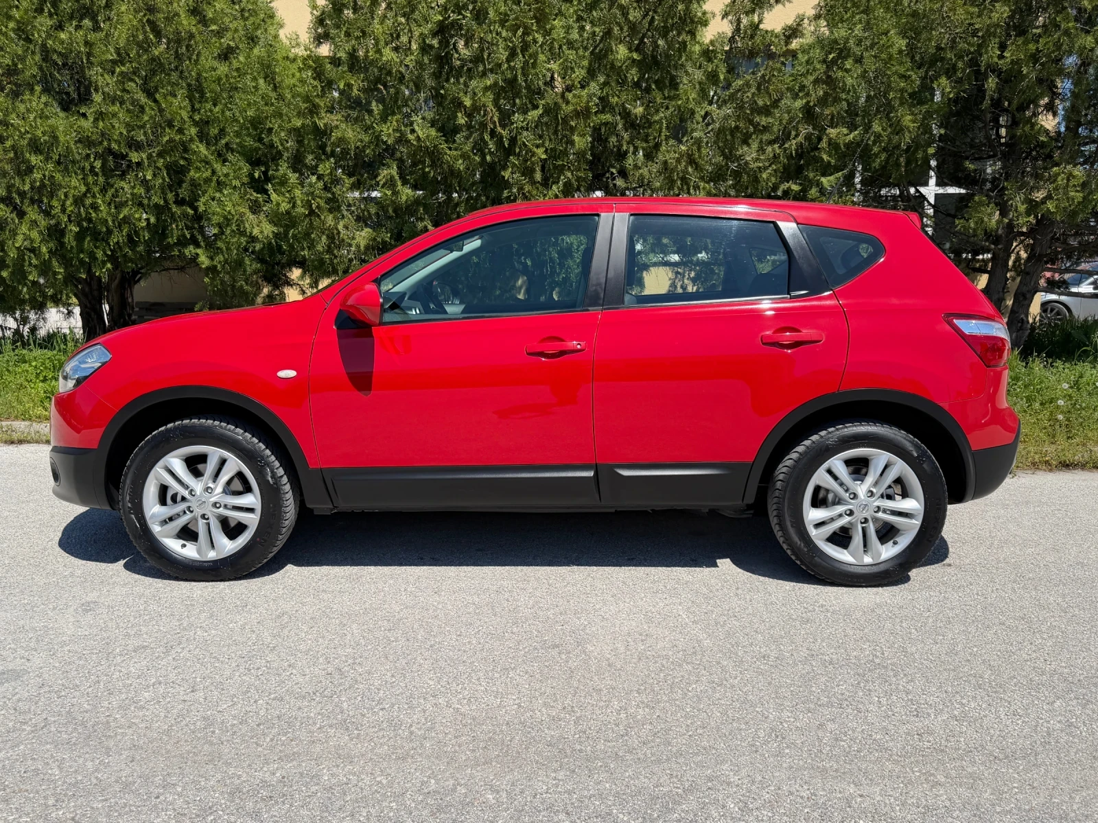 Nissan Qashqai 1.6i 117к.с. КЛИМА ГЕРМАНИЯ, снимка 2 - Автомобили и джипове - 54405012