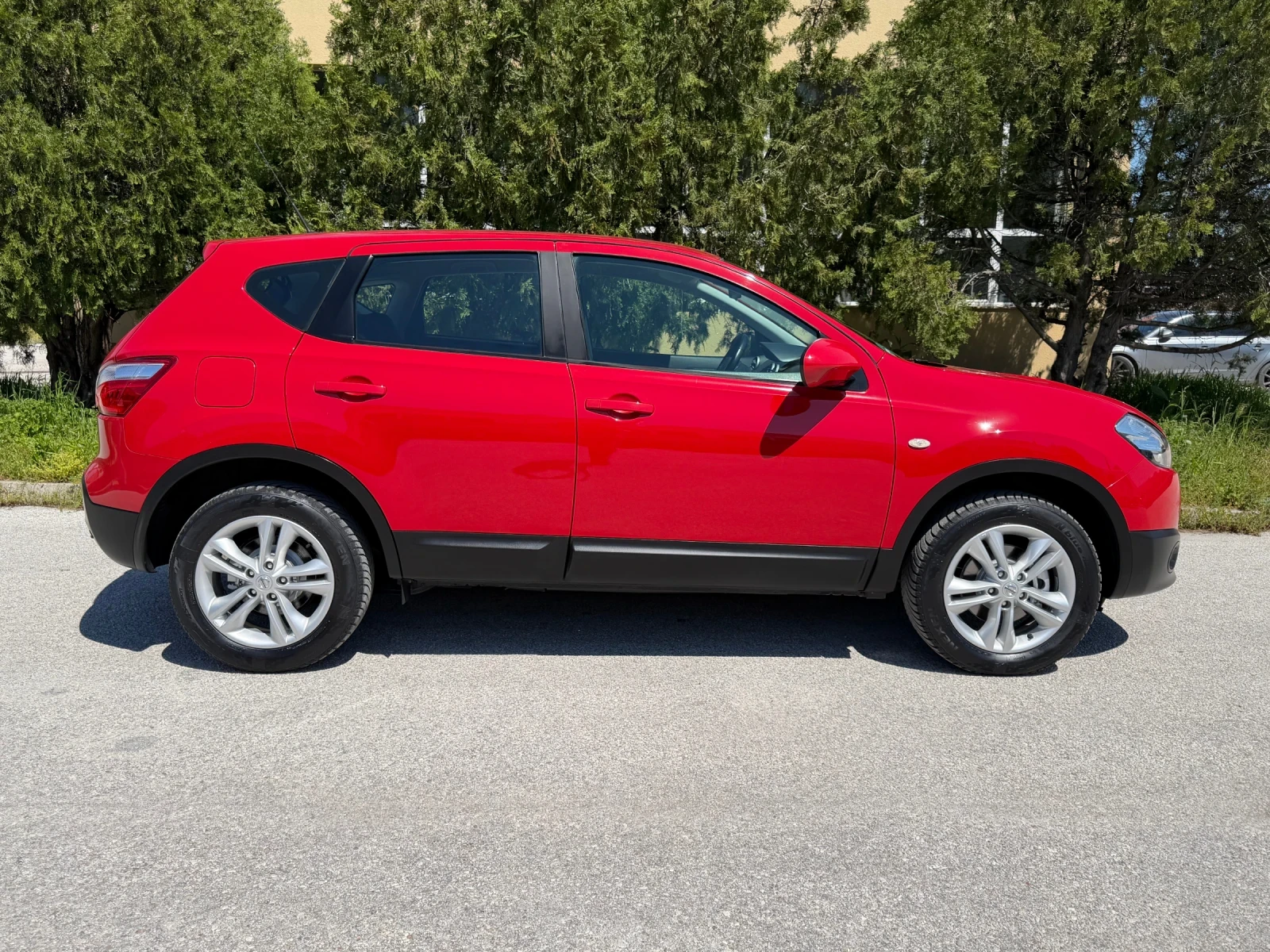 Nissan Qashqai 1.6i 117к.с. КЛИМА ГЕРМАНИЯ, снимка 7 - Автомобили и джипове - 54405012