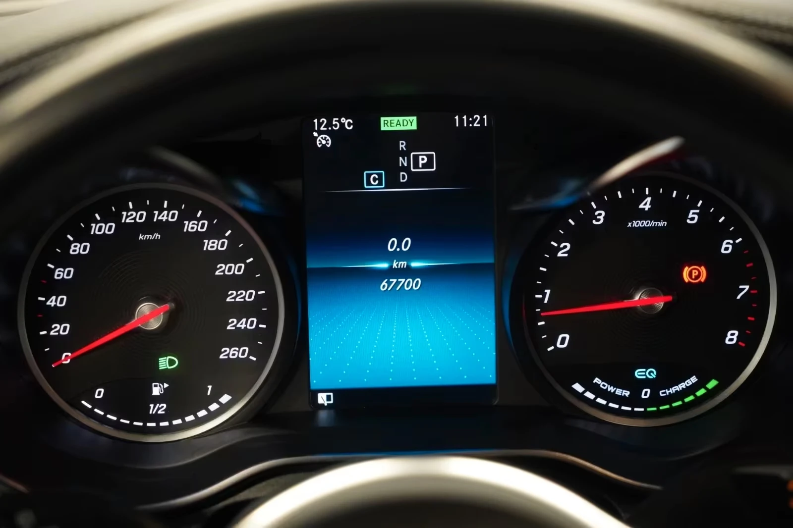 Mercedes-Benz GLC 300 4MATIC/EQ BoostAMG/Premium Plus/Matrix LED/Exclusi, снимка 11 - Автомобили и джипове - 54703239