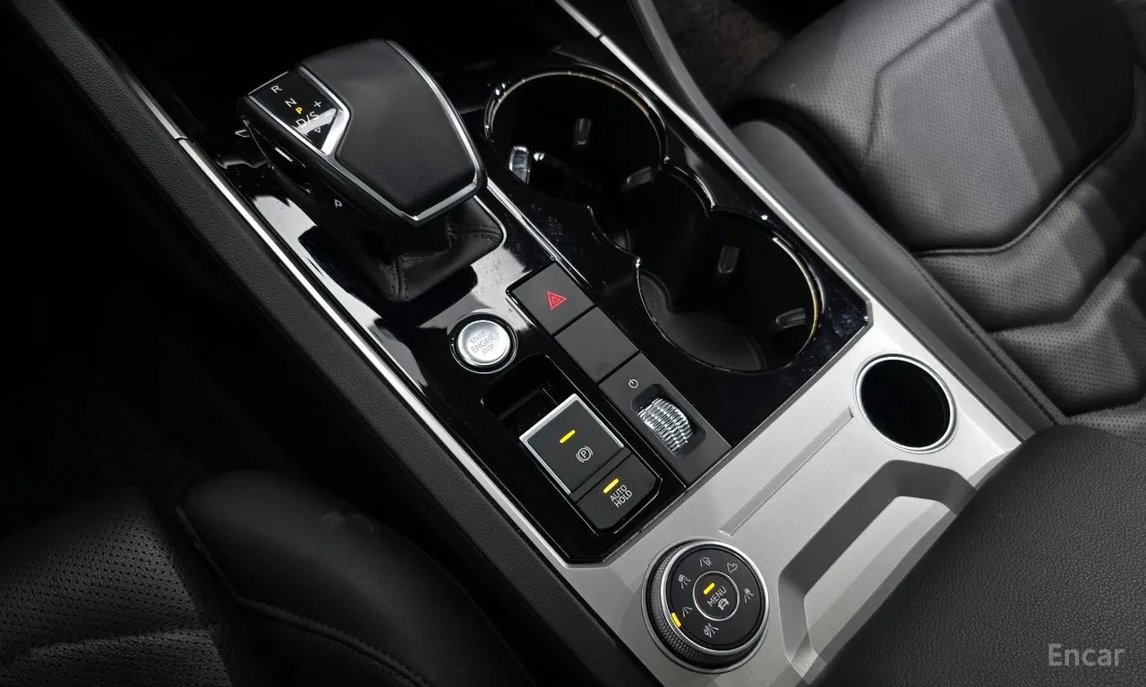 VW Touareg 3.0 TDI / DISTRONIC / ОБДУХВАНЕ / ПАНОРАМА, снимка 11 - Автомобили и джипове - 55138882