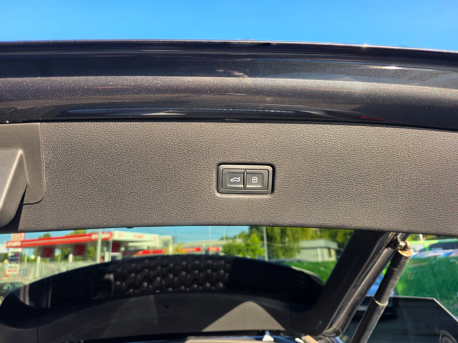 Audi SQ8 БЕНЗИН БАРТЕР ЛИЗИНГ , снимка 12 - Автомобили и джипове - 55970588